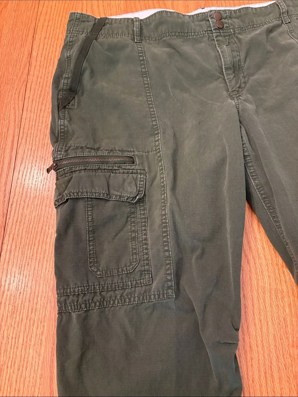 Eddie Bauer Ripstip Women’s Olive Green Boot Cut Cargo Pants